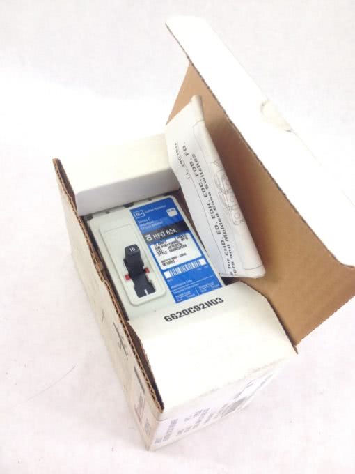 NEW! CUTLER HAMMER HFD2015L THERMAL MAGNETIC 15A, 2-POLE CIRCUIT BREAKER (B126) 2
