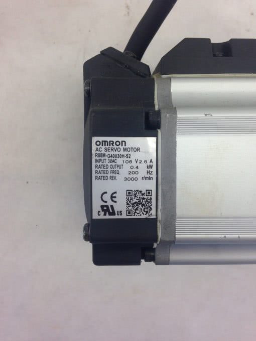 OMRON AC SERVO MOTOR R88M-G40030H-S2 (H335) 2