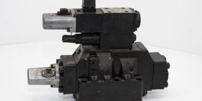 EATON VICKERS KHDG5V-8-33C270N-X-VM-U1-H1-20 PROPORTIONAL DIRECTONAL VALVE (B85) 1