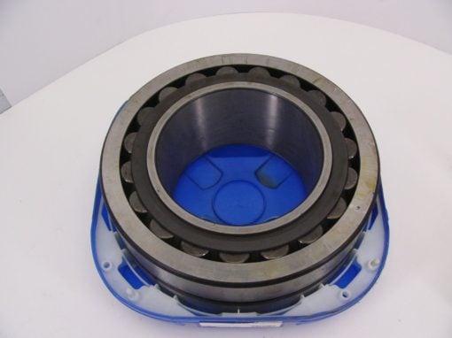 NEW! SKF Explorer 23240 CCK/C3W33 Double Row Spherical Roller Bearing C3 W33 1