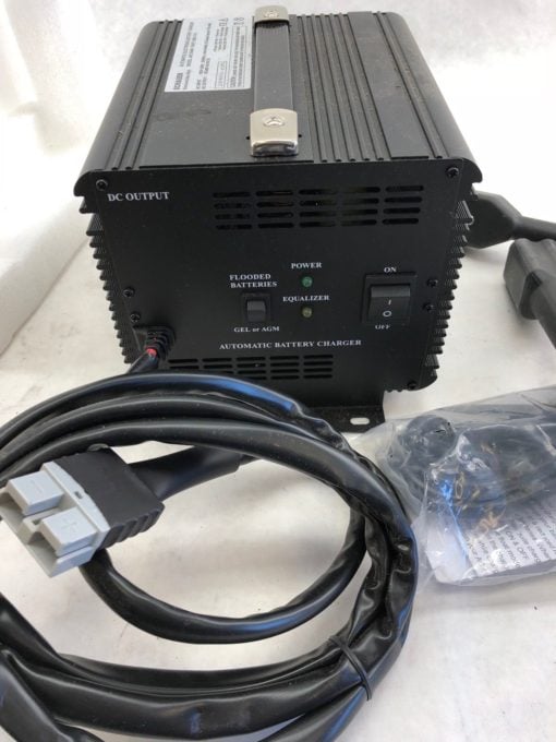 NEW IN BOX SCHAUER JAC1548H CHARGER 48 VOLT, 15 AMP DC OUTPUT, 0891-113 2