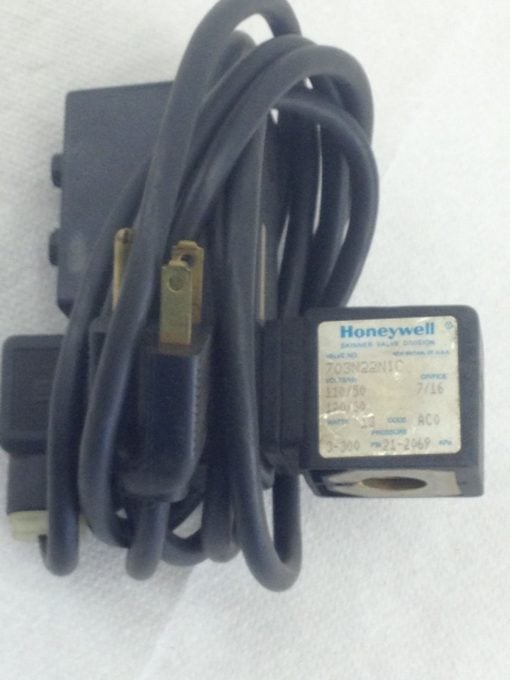 USED, GOOD HONEYWELL SKINNER 703N22N1C SOLENOID VALVE WITH DELTECH TIMER (B11) 1