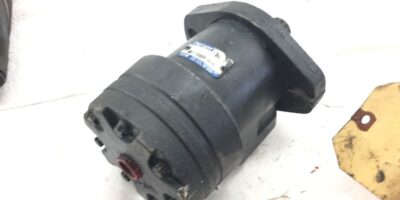 NEW CHAR-LYNN 103-2298-010 HYDRAULIC MOTOR, FAST SHIPPING! (B370) 1