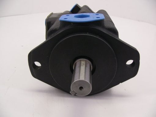 NEW!!! Parker T7 Hydraulic Pump 3″ Inlet 1″ + 1 1/4″ Outlets B50 4