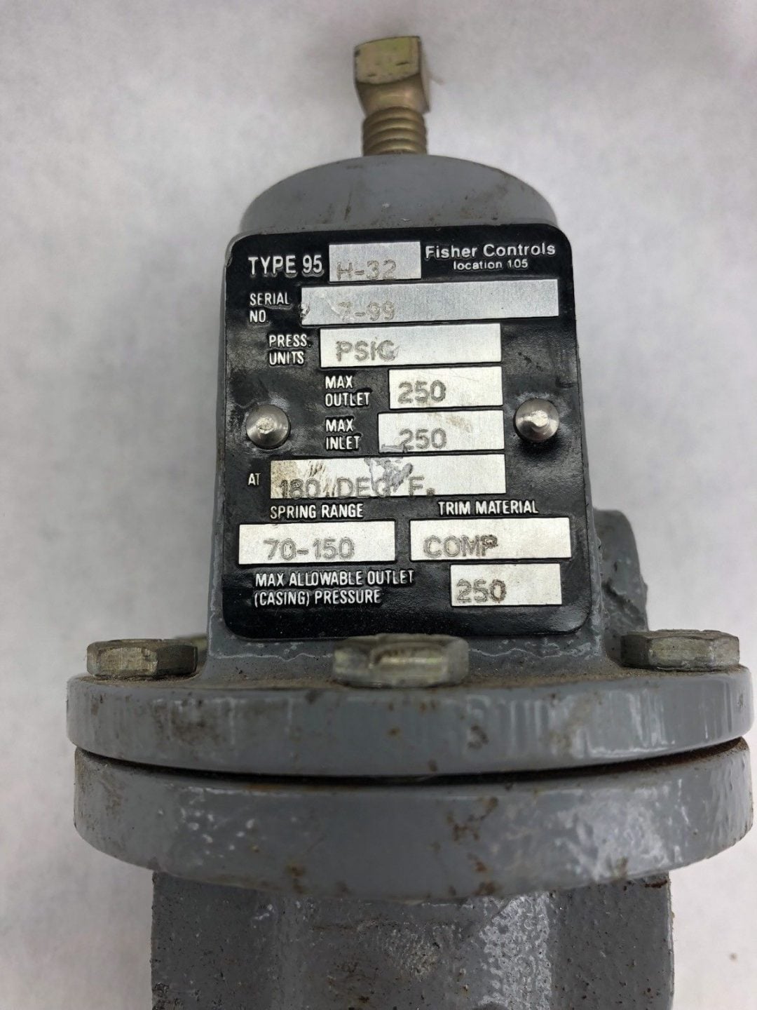 FISHER CONTROLS TYPE 95 H32 PRESSURE REGULATING VALVE (H353)