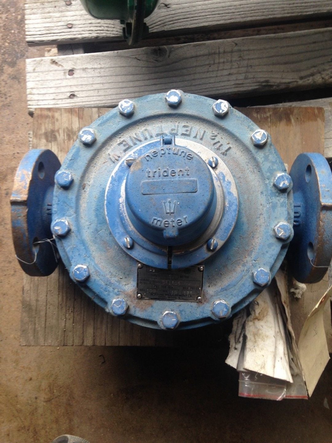 NEPTUNE TRIDENT TYPE S GALLONS WATER METER DF1805 1 1/2