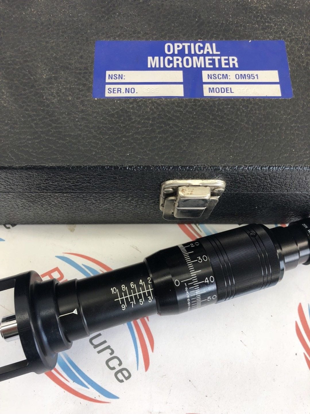 MONOCLE INDUSTRIES OPTICAL MICROMETER MODEL 966A