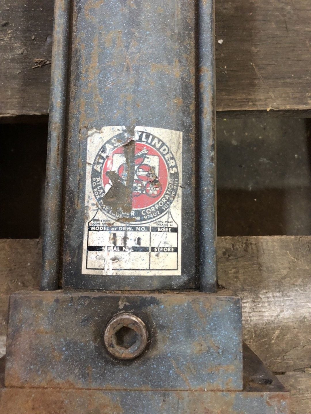 ATLAS CYLINDERS 46" TOTAL LENGTH, ESTIMATED 40" STROKE, 13/4" BORE AIR