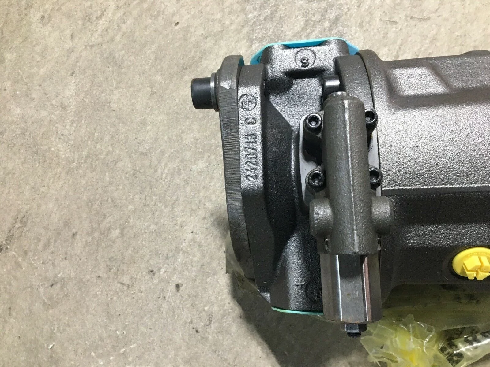 REXROTH A10VS0-71 DR/31R-PRA12KB5-S0512 R910970517 PISTON PUMP - Image 3