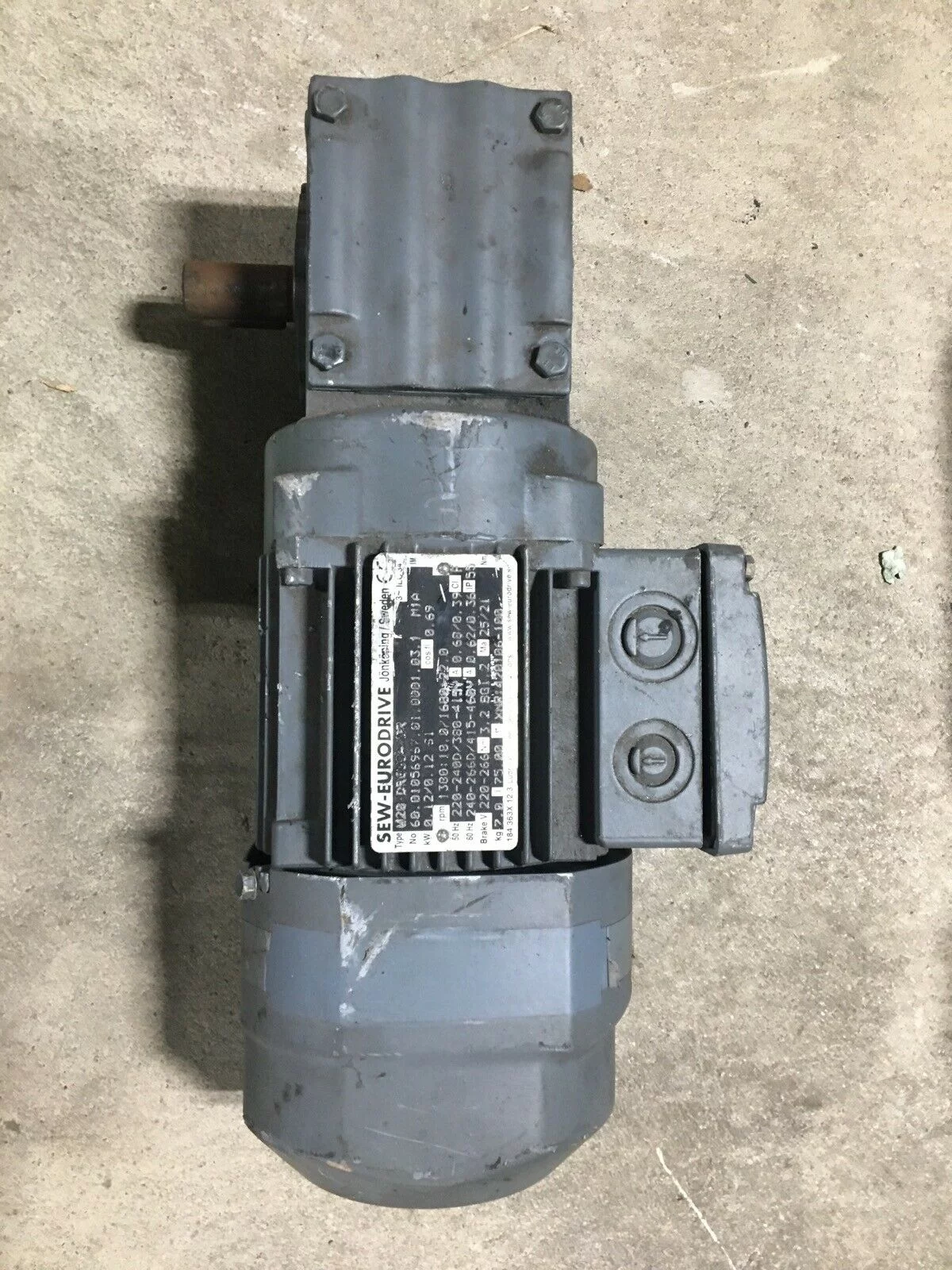 SEW EURODRIVE W20 DR63S4/BR SPIROPLAN GEARMOTOR w/ MOVITRAC 1380RPM