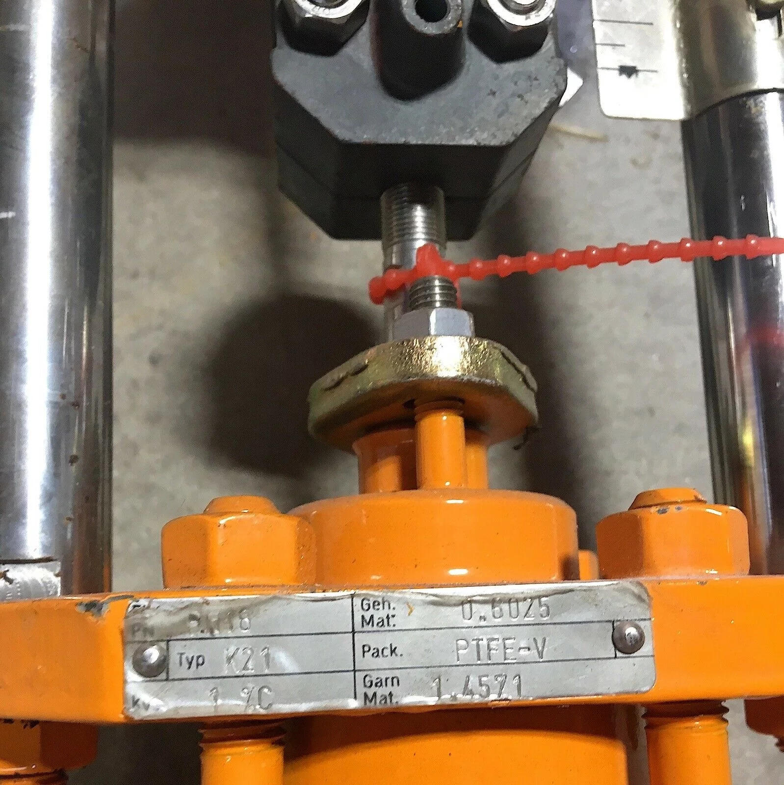 HONEYWELL DN15PN16 GG-25 2109AL2 K21 ACTUATED FLANGED GLOBE VALVE - Image 6