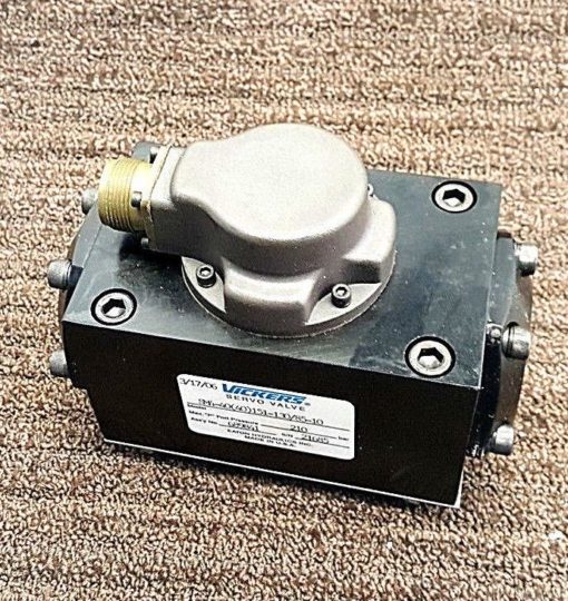 *New* SM4-40(40)151-130/85-10 Servo valve (B176) 3