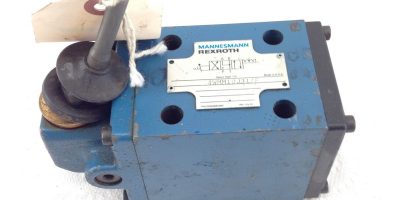 NEW REXROTH HYDRAULIC DIRECTIONAL CONTROL VALVE 4WMM10J31/F FAST SHIPPING! B387 1