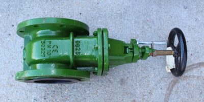 Dikkan 6â? PN 10 GG25 150327 Gate Valve Green *NEW* (Connex) 1