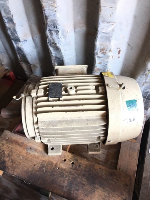 USED MUNTERS M01518EP3E254T, 3 PH, 15HP, 1765 RPM, 208-230/460 VAC MOTOR, CONNEX 1