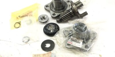 NEW IN BOX TOYOTA 04942-10103-71 FRONT AXLE SHAFT KIT, FAST SHIPPING! B326 1