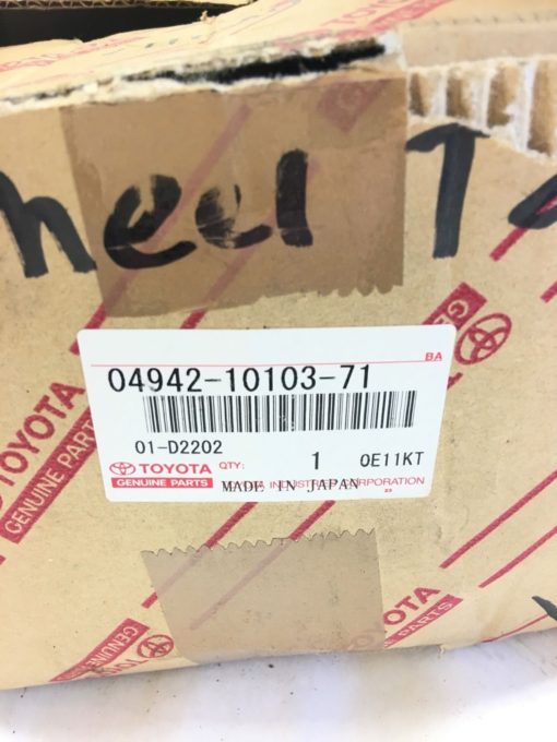 NEW IN BOX TOYOTA 04942-10103-71 FRONT AXLE SHAFT KIT, FAST SHIPPING! B326 2